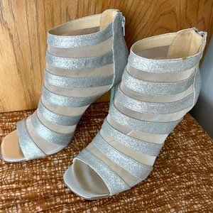 Betsey Johnson BLUE ~8~ Silver Bootie Heels